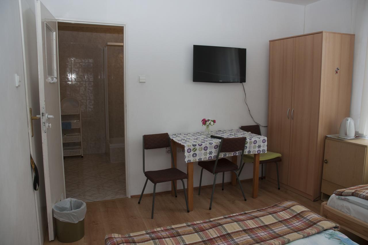 Apartament I Pokoje Aura Dom Wczasowy Darlowko Luaran gambar