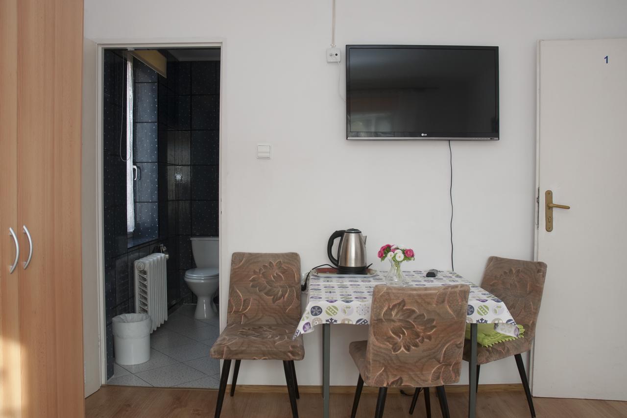 Apartament I Pokoje Aura Dom Wczasowy Darlowko Luaran gambar